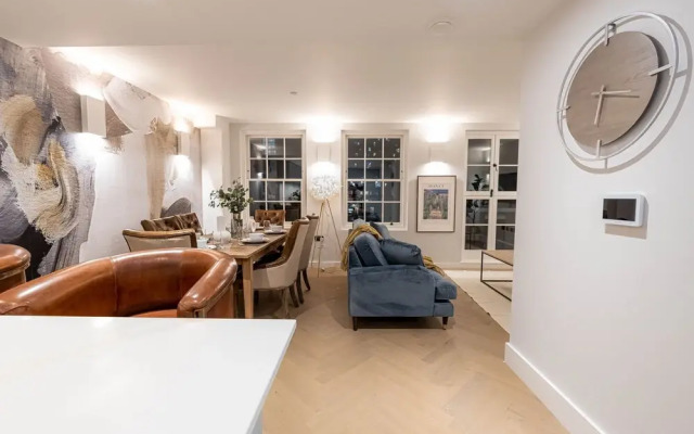 Three Bed Apts near Spitalfields Mkt