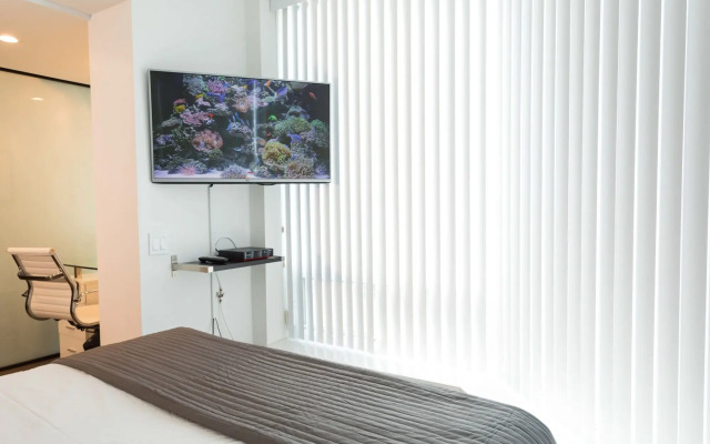 Altitude Suites on Yonge