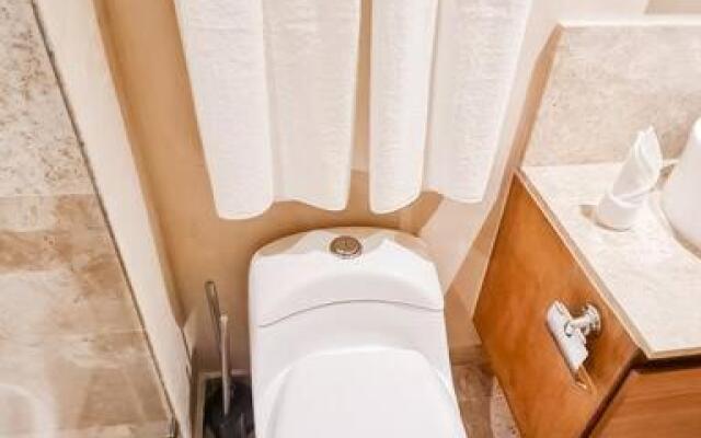 S102 Nadide Luxury PRIVATE JACUZZI STUDIO with a jungle view