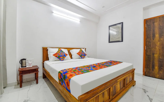 FabHotel Umrao Haveli With Pool