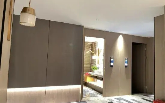 ChaozhouMercure Lanyue ( Hanshan Normal University)