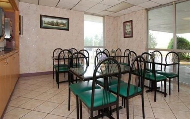 Econo Lodge Tulsa