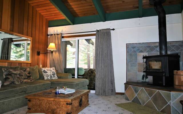 Mammoth S #221 2 Bedroom Condo