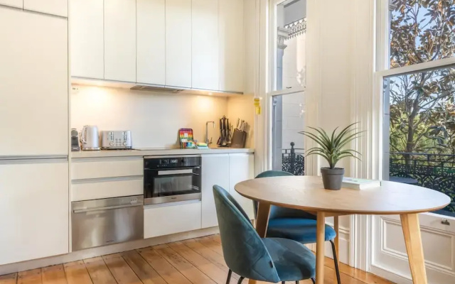 Modern 1-bed Studio Near Tramsheds