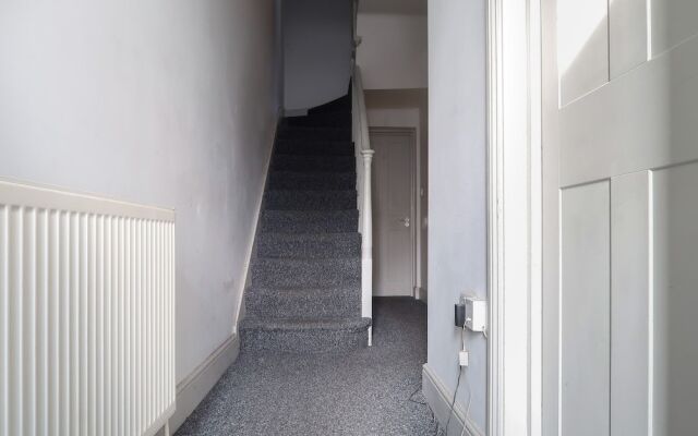 Clemence Street - Deluxe Single Guest Room 5