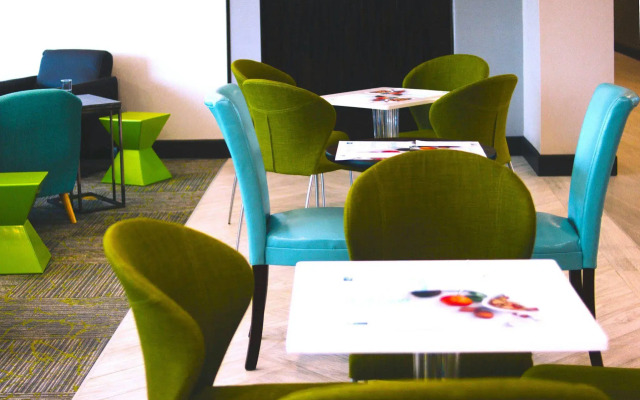 Holiday Inn Express & Suites Mexicali by IHG