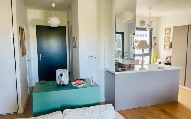 Apartment With Parking 2 Bedrooms & Furnished Terrace
