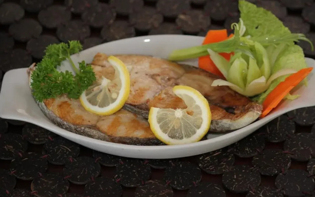 Coucou Bar Hotel and Restaurant