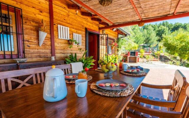 Casa Hornillos Alozaina by Ruralidays