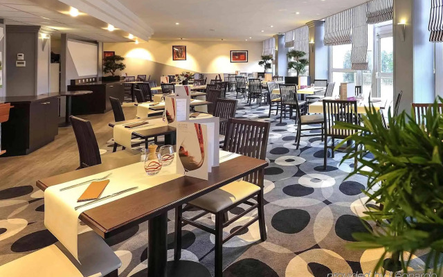 Mercure Rouen Val De Reuil