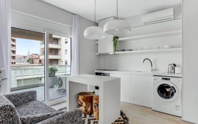 Sanders Old Port - Precious 1-bdr. Apt. w/ Balcony