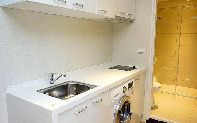 Urban Chic Inn