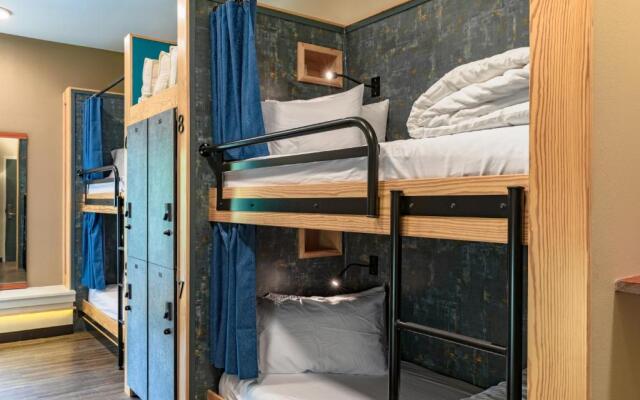HI New Orleans - Hostel