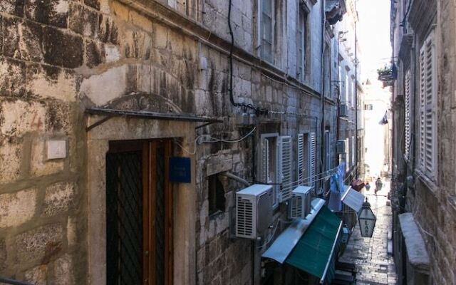 Rooms Fausta Old Town