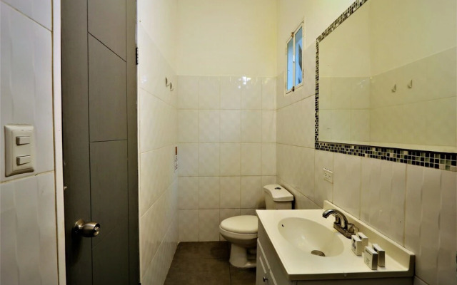 Boom Shiva Boutique Hotel & Restaurant