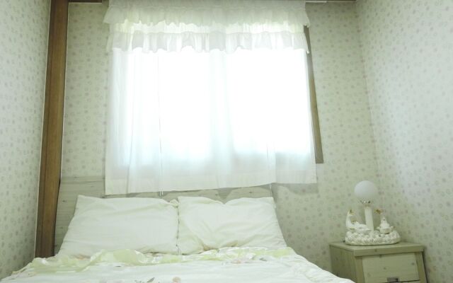 Geoje Sky Terrace Pension