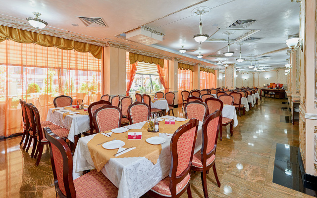 Hotel Karolina
