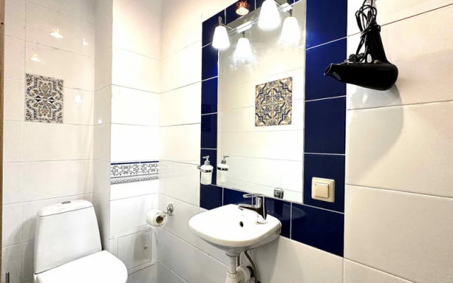 Апартаменты Фамилия Делюкс на улице Строителей, д.3