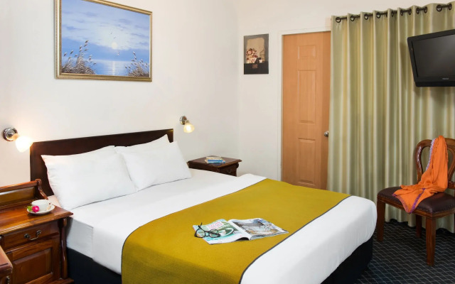 Sun City Hotel