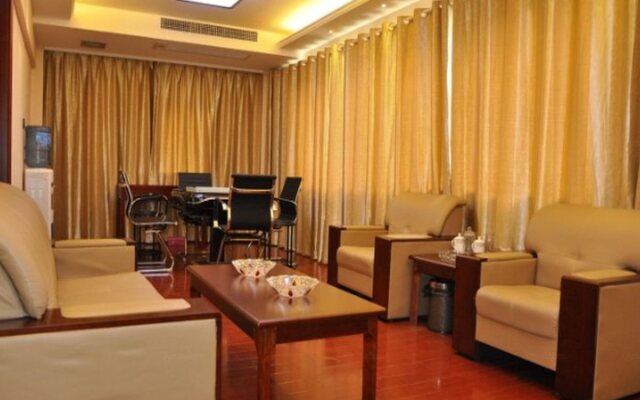 Qiudu Airport Hotel