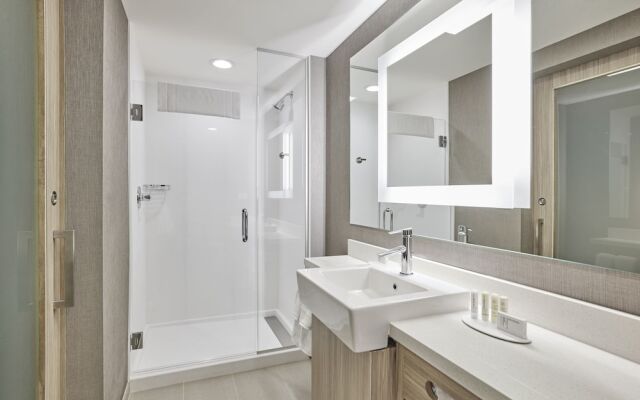 Springhill Suites Chicago Chinatown