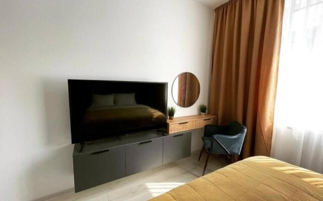 Minimalist Studio Apartment Brașov