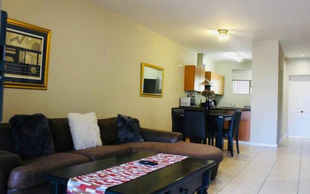 Kadoshstay @ 77 Grayston