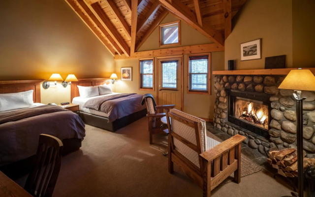 Buffalo Mountain Lodge