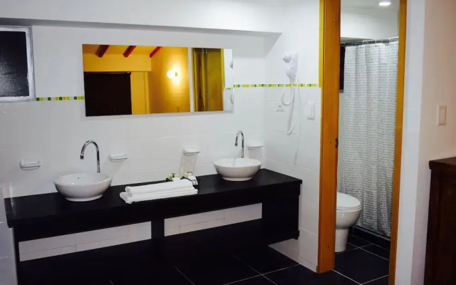 Camino a la Villa Cucaita Hotel