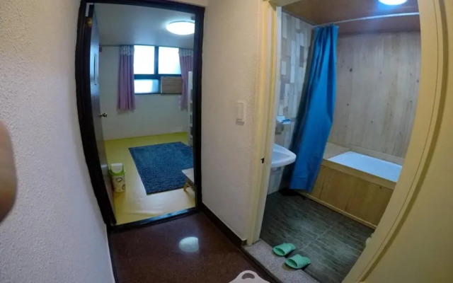 Gyeongju Two Wheel Guesthouse