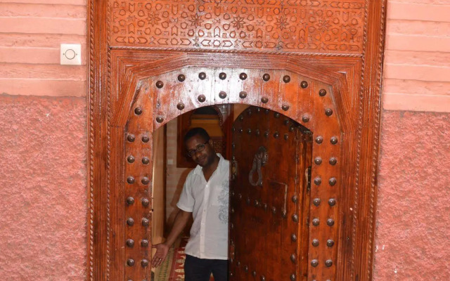 Riad Bonheur