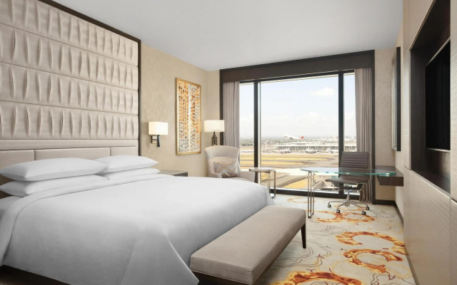 Sheraton Manila Hotel at Newport World Resorts