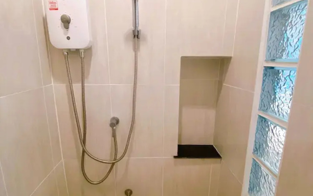 Petchngam Home Resort