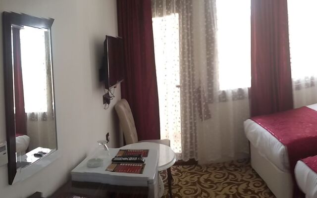 Zeyn Hotel