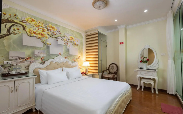 My Moon Hotel