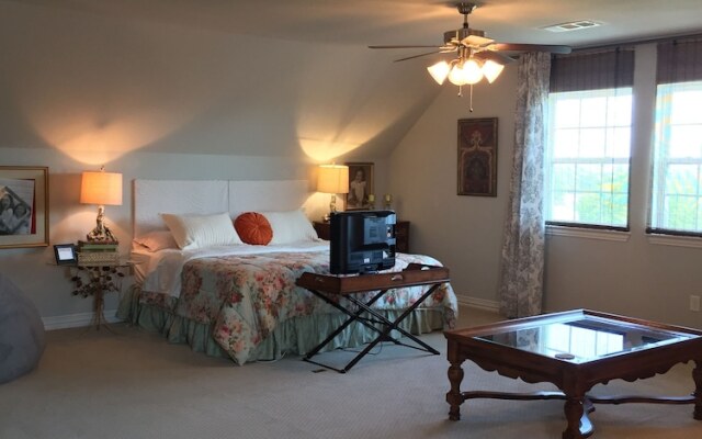 The Big Green House Bed & Breakfast