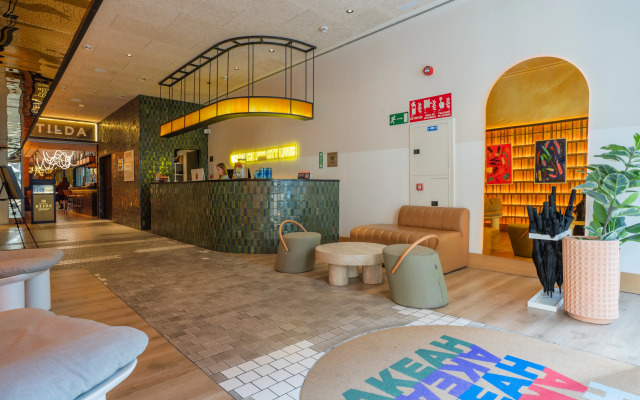 Akeah Hotel Gran Via