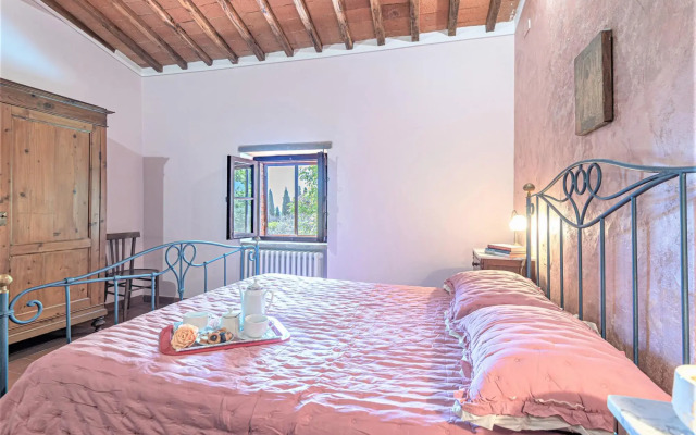 Typical, Charming With Chianti View