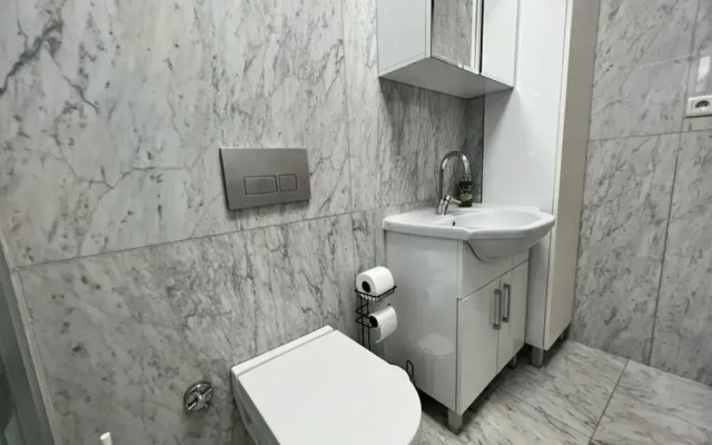 Sleek Flat Close to Osmanbey Metro Station