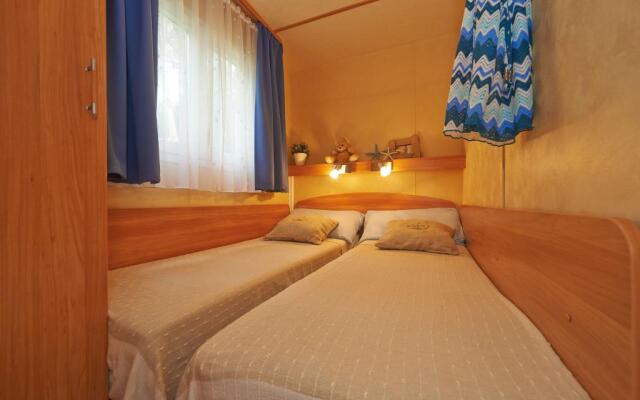Baia Domizia Camping Village