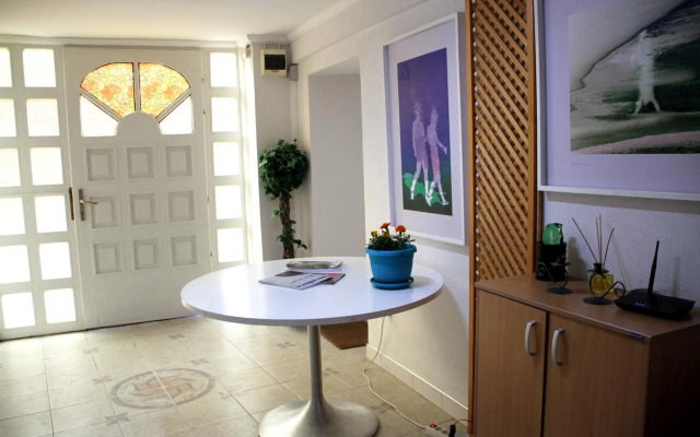 Downtown Green Oasis Apartments