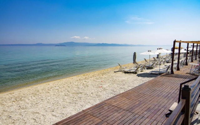 Venus Seaside Apartment by Travelpro Services