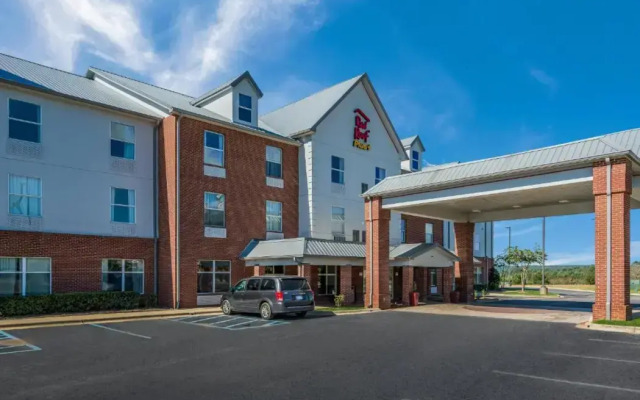 Red Roof Inn PLUS & Suites Birmingham - Bessemer