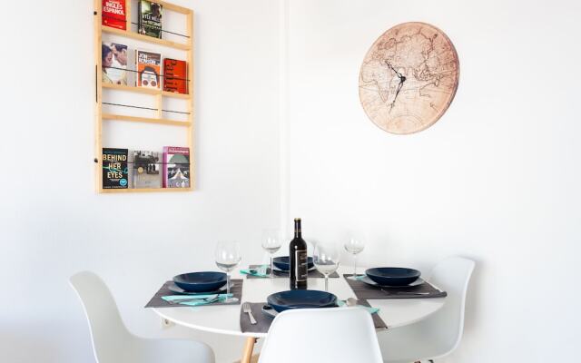 Charming Sunset Apartment