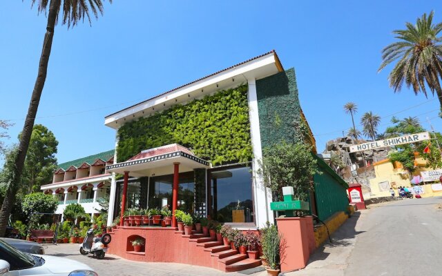 OYO 8600 Hotel Deepali Executive