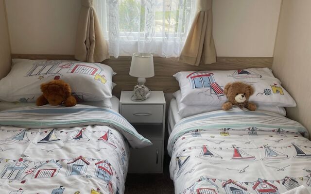 Parkdean Static Caravan on Cherry Tree h