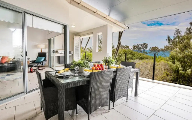 Azure Vista - 3 Bedroom Unit - Ocean Views