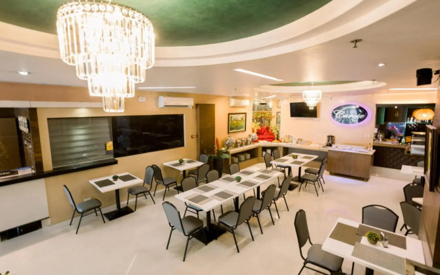 Allure Hotel & Suites