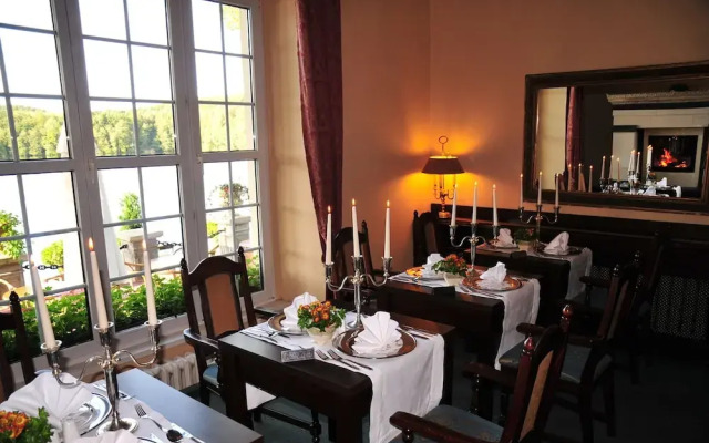 Podzamcze - Schlosspension