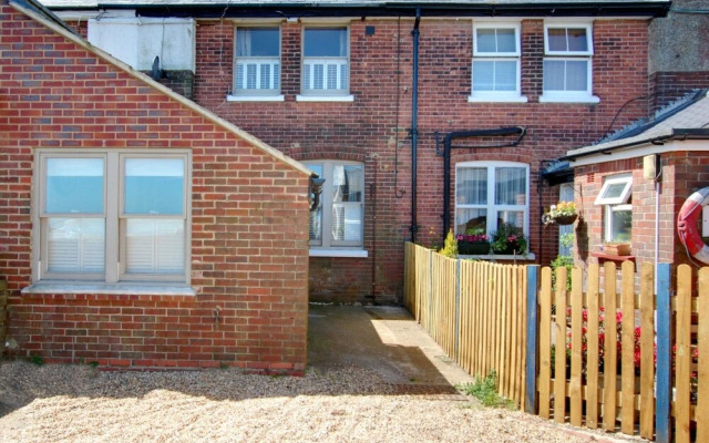 Holiday Home Fairlight Coastguard